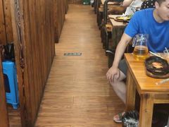 -老东镇啤酒屋海鲜加工·蒸汽海鲜·海鲜烧烤(台东店)