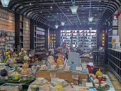 -钟书阁(松江泰晤士小镇店)