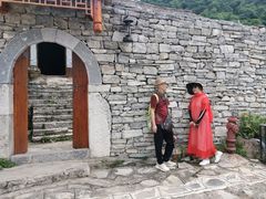 -高荡千年布依古寨旅游景区