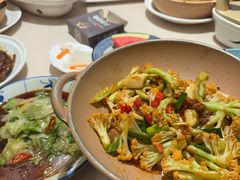 -八府香鸭·啫啫煲(华山路店)