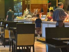 -大中华希尔顿酒店-念自助餐·嗨啤·小龙虾