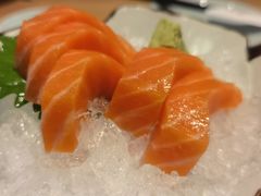 三文鱼刺身-初居食屋日式料理(万象城购物中心店)