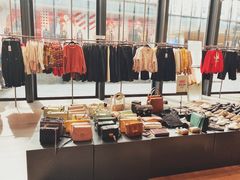 -URBAN REVIVO(深圳华润万象天地店)