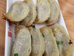鲜肉锅贴-小姜锅贴(凤凰街店)