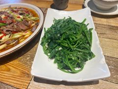 -三叔特色自贡菜(中海国际店)
