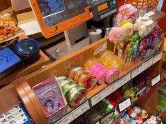 -来伊份(仙霞路五店)