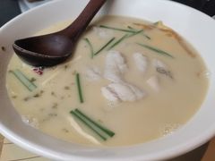 -荣家黄鱼面(前滩太古里店)