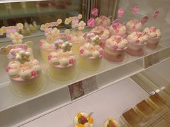 -好利来(新华百货店)