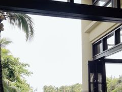 -亚龙湾喜来登·美景台大堂吧