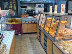 面包甜点陈列柜-幸福鸟动物奶油生日蛋糕(军校店)