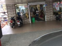 门面-黑皮酸菜鱼(三山街店)