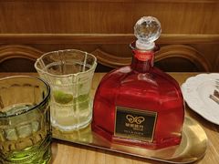 -秘密旅行Bonjour(黑金冠 江南西店)