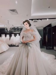 -GRACE KELLY婚纱与礼服(北京店)