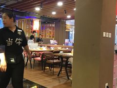 大堂-喝丢一只鞋海鲜烧烤·海肠捞饭(市场店)