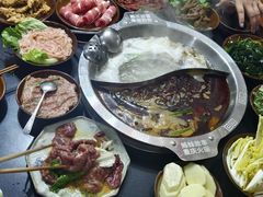 -重庆故事姊妹老火锅(财经学院店)