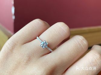 这一套婚戒,这的好特别!!