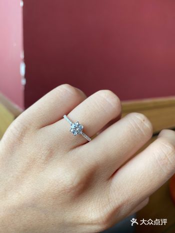 这一套婚戒，这的好特别！！