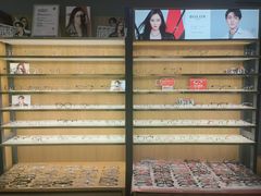 -优医视平价眼镜蔡司依视路折扣工厂店(德胜门店)