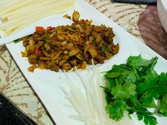 楼兰卷饼羊肉-新粤新疆菜清真餐厅(拱北店)