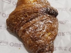 泡芙羊角-OUR Bakery(三里屯太古里店)