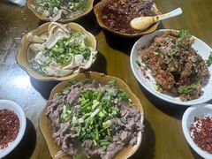 -小杨翘脚牛肉