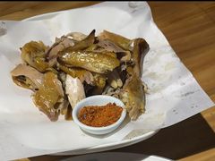 -头上红煨盐鸡·非遗院子餐厅