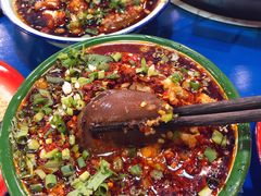 冒鸭血-马路边边串串香(大成路店)