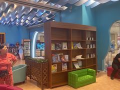 -Swim斯卫姆国际儿童游泳中心(红博中央公园店)