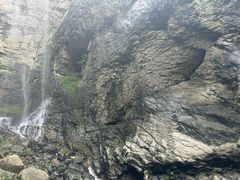 -燕子河大峡谷天坑仙境