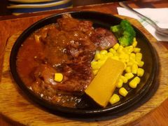 -玛格萝妮比萨屋(四平店)