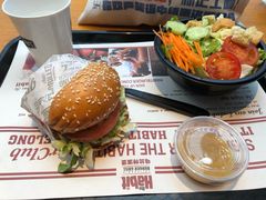 -The Habit Burger Grill 哈比特汉堡(复兴soho店)