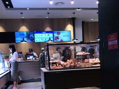 -巴黎贝甜(大宁国际商业广场店)