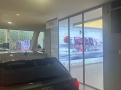 -上海永达奥诚奥迪4S店(申江路店)