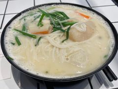 -肥汁米蘭香港米线(长宁来福士店)