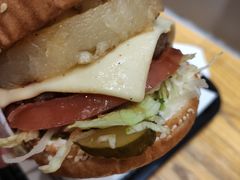 -The Habit Burger Grill 哈比特汉堡(爱琴海店)