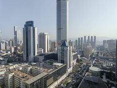 -华强广场酒店-椰香高空自助餐厅