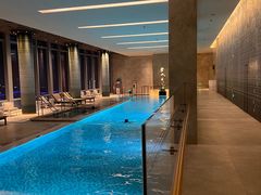 -成都华尔道夫酒店游泳池