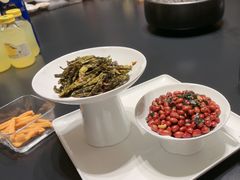 -忆江南·临江鱼馆