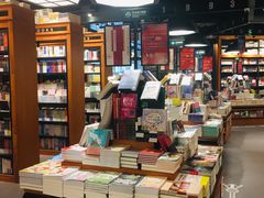 -西西弗书店&矢量咖啡(凯德晶萃广场店)