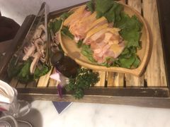 -尚尚仙·酸汤猪手·猪肚鸡火锅(华联万柳购物中心店)