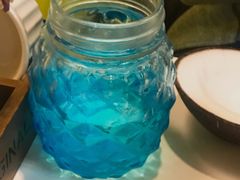 -志龙皇冠吃货椰子铺