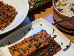 香煎石屏豆腐-一坐一忘云南菜(三里屯店)