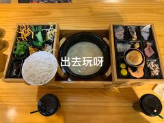 -勺子米线·云南传统小吃市集(四方街店)