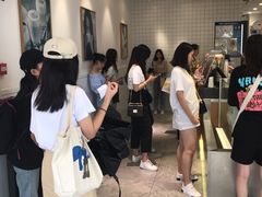 -CoCo都可(湖滨银泰店B区店)