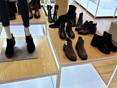 -hotwind热风(中贸广场店)