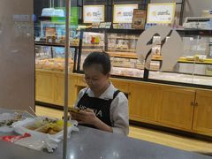 -赫斯提亚面包&咖啡店