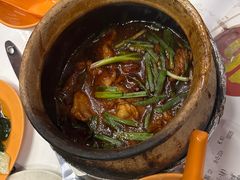 宫爆鳄鱼-长城砂煲田鸡粥