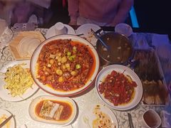-巴特餐饮6加1音乐餐吧·新疆菜