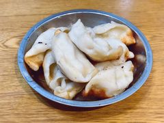 -黄阿姨锅贴大王(万航渡路店)