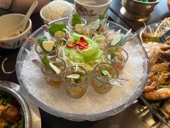 -大头虾越式风味餐厅(光明广场店)